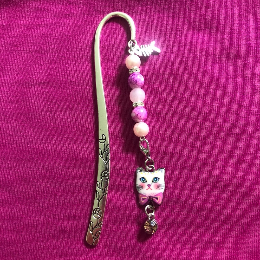 NWT, Handmade by A Charmed Life. Silver Two-Sided Bookmark with Cat
